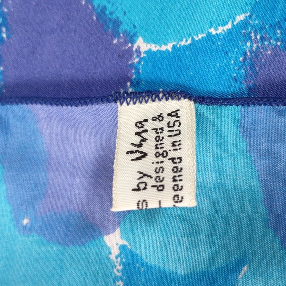 Vera Circle Print Silk Scarf - Picture 3 of 4